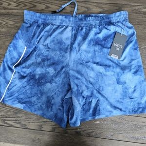 NEW MEN'S ACCELERATE 7" INSEAM 2 IN 1SHORT PRINT ORGANIC CAMO COMET BLUE